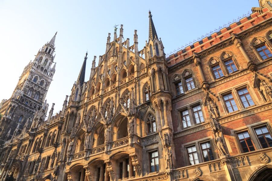Munich: Third Reich & WWII Walking Tour - The White Rose in the Hofgarten
