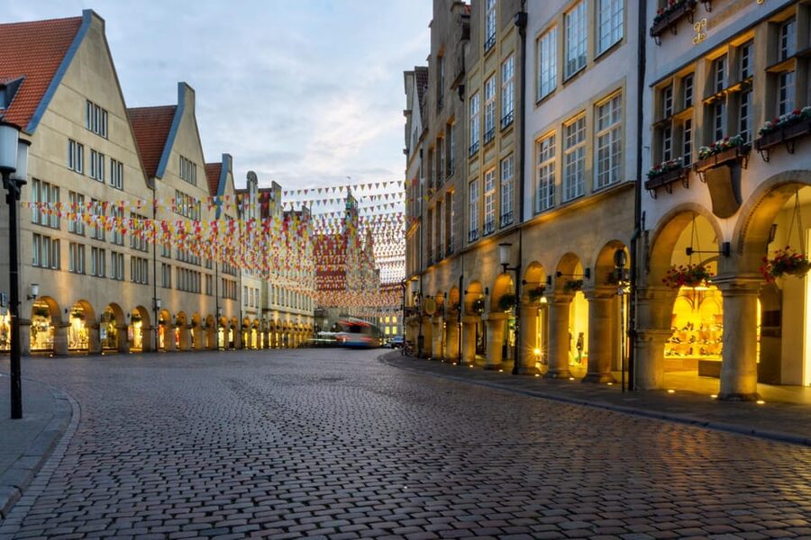 Münster: Nachtwächter-Führung (Erlebnistour) - What the price means at $19