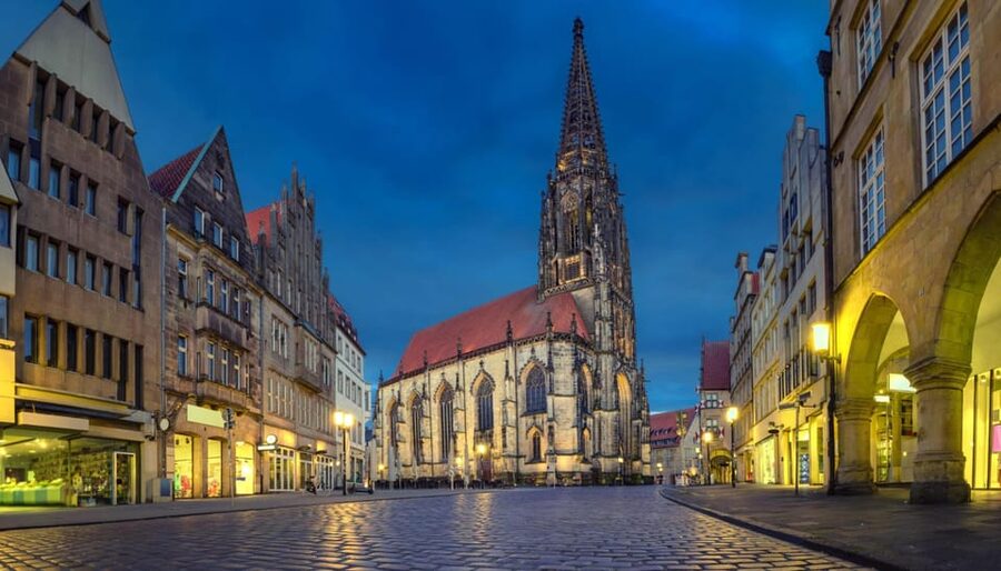 Münster: Nachtwächter-Führung (Erlebnistour) - Old inns and the remains of Münster’s medieval walls