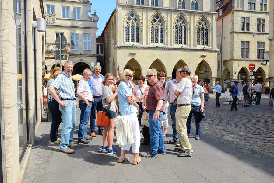 Münster: Old Town Highlights Guided Tour - Historic City Hall and the Peace Hall