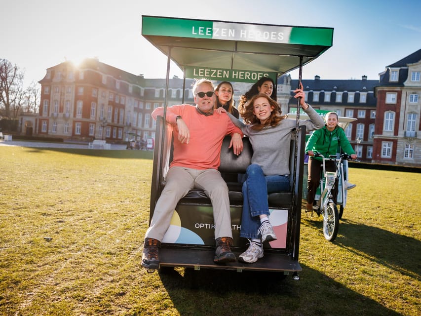 Münster: Private Guided Rickshaw City Tour - Münster Schloss and the old city walls