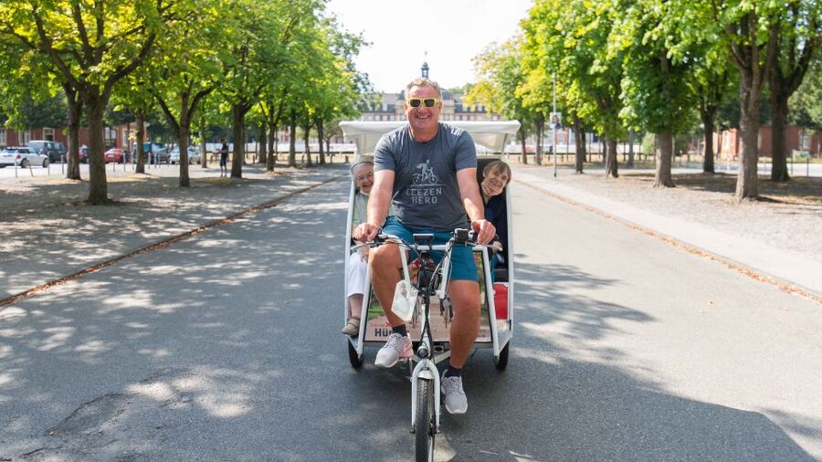 Münster: Private Guided Rickshaw City Tour - Erbdrostenhof and Münster’s baroque side