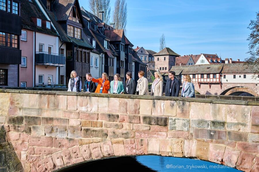 Nuremberg: Old Town Guided Walking Tour - Hauptmarkt: begin with Nuremberg’s public heart