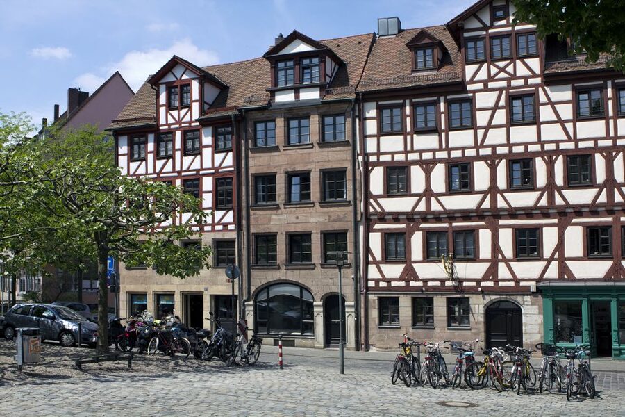 Nuremberg: Old Town Guided Walking Tour - Tiergärtnertorplatz and views across the old rooftops