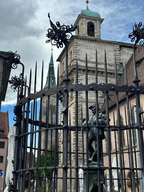 Nuremberg's Mystery Morning: Breakfast & Escape Game - The Hektor briefing sets the tone