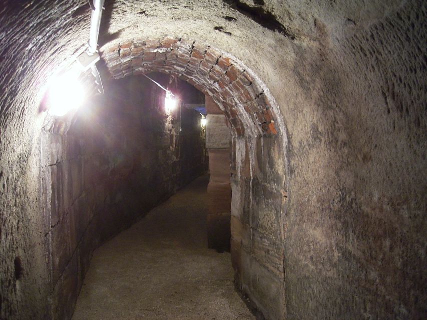 Nuremberg: Tunnels and Secret Passages in the City Wall Tour - The later bastions and cannon defense