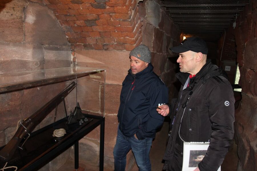 Nuremberg: Tunnels and Secret Passages in the City Wall Tour - Entering Nuremberg’s sandstone defenses