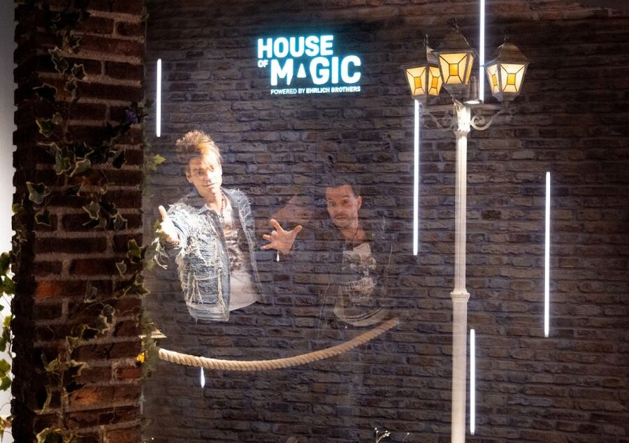 Oberhausen: HOUSE OF MAGIC - powered by Ehrlich Brothers - How much time you need, and what $29 buys