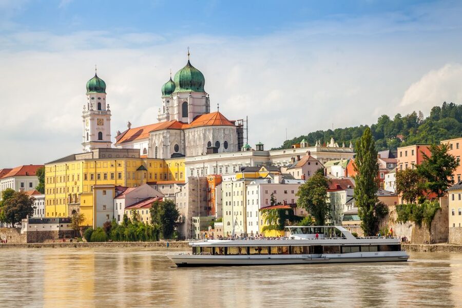 Passau: 1-Hour Guided City Walking Tour - Starting at Passau Cathedral