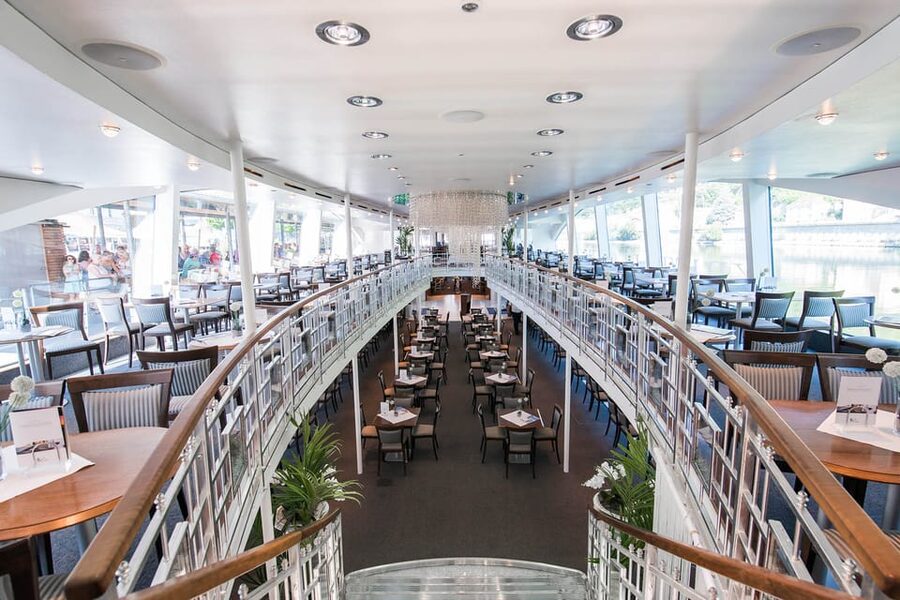 Passau: Crystal Ship Sightseeing Cruise - Starting at Anlegestelle A11 in Passau