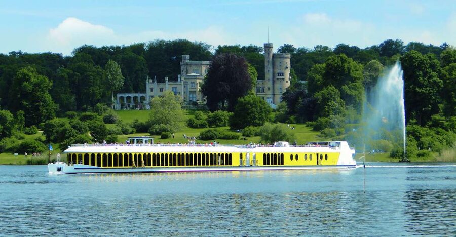 Potsdam by Boat: Island Cruise - Why Potsdam works so well from the water