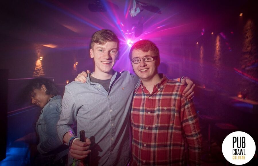 Pub Crawl Cologne Including Admission Fee for Bars and Shots - The final club and the Diamonds warning