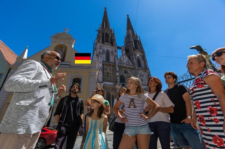 Regensburg: Guided City Walking Tour of the Old Town - Why Regensburg works so well on foot