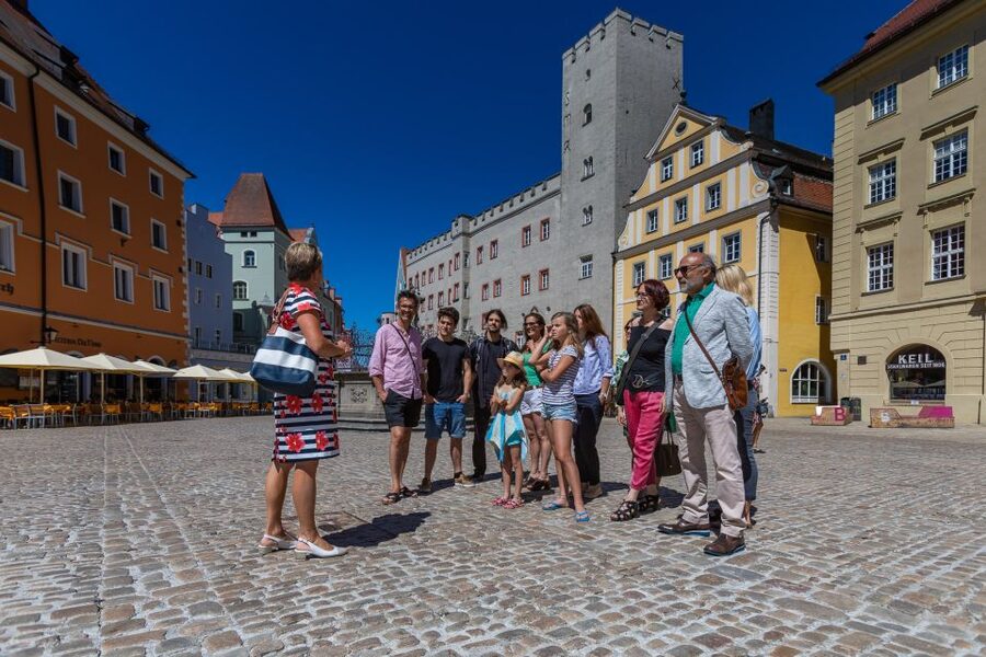 Regensburg: Guided City Walking Tour of the Old Town - Following the Stone Bridge across Regensburg’s story