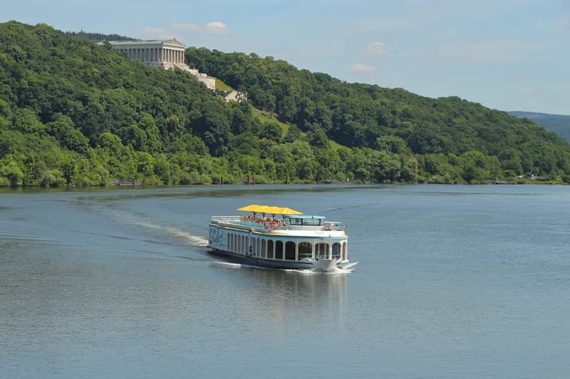 Regensburg: Klinger's Sightseeing Boat Tour to Walhalla - The 350-step climb to Walhalla