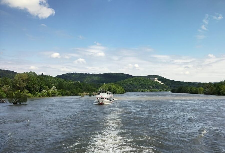 Regensburg: Klinger's Sightseeing Boat Tour to Walhalla - FAQ