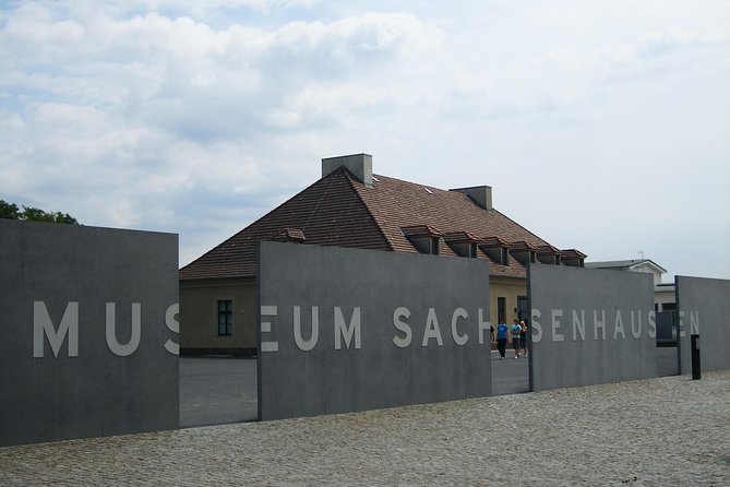 Sachsenhausen concentration camp. - The guide makes the difference