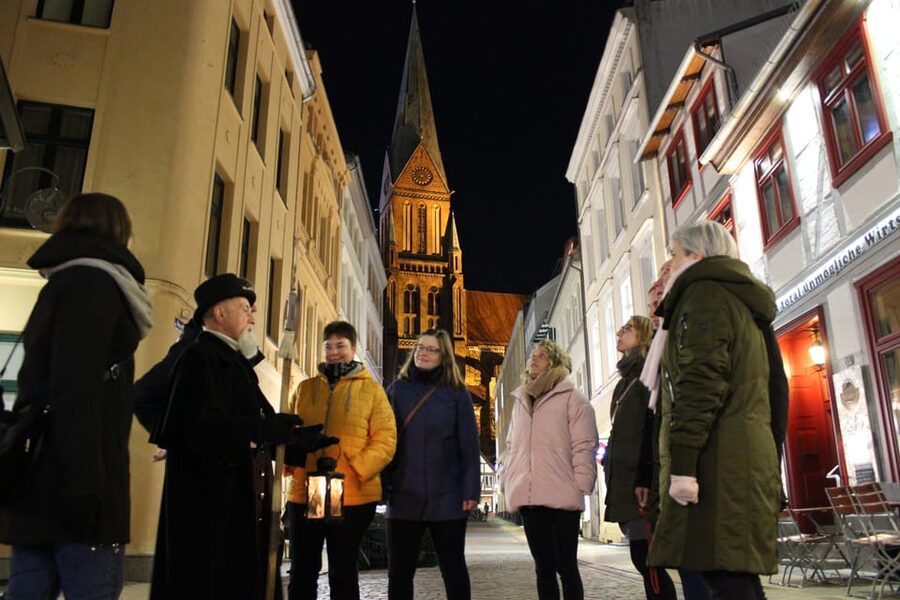 Schwerin: Tour with the Night Watchman - Who will get the most from this walk