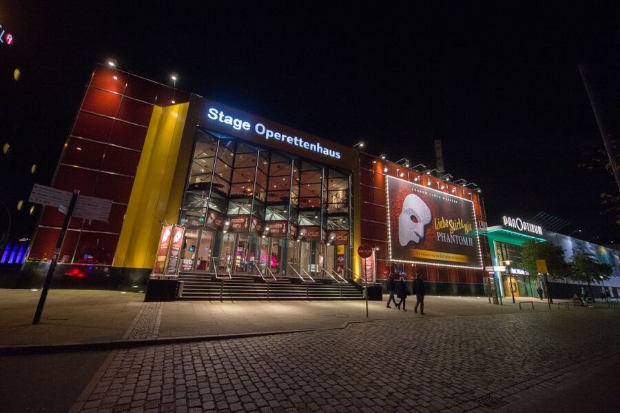 St. Pauli Nightlife Tour with Drag Queen in German - Is $41 a fair price?