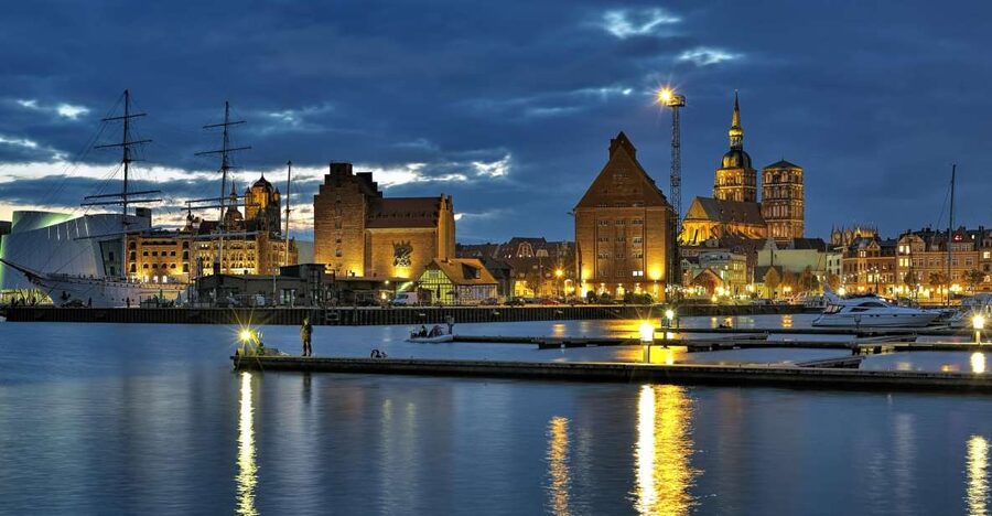 Stralsund: Old Town Evening Tour with a Night Watchman - Why Stralsund Works So Well After Dark