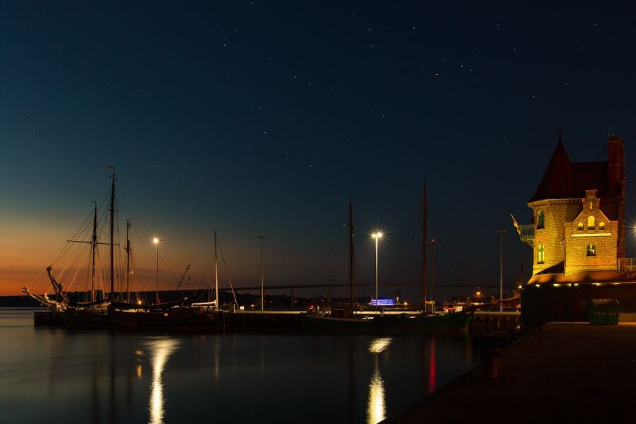 Stralsund: Old Town Evening Tour with a Night Watchman - Who Should Book This Evening Walk?