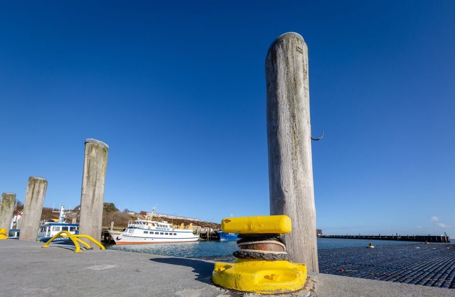 Sylt: Guided Island Tour by Bus with Sylt Highlights - Munkmarsch and the changing face of the island