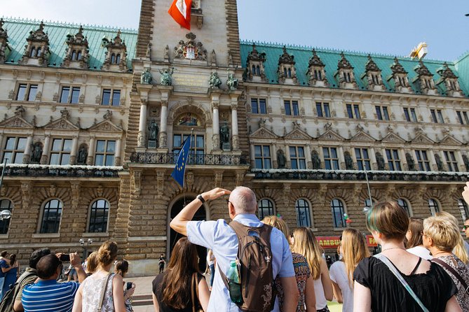 The Local Tour of Hamburg Historic Centre - The Elbphilharmonie and the modern city