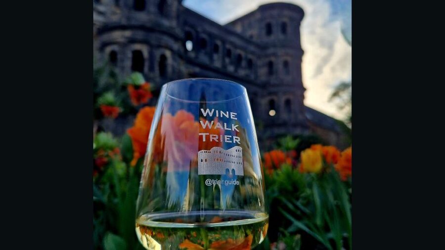 Trier: Guided City Walk with Wine Tasting - How demanding is the walk?