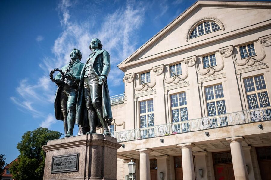 Weimar: Old Town Guided Walking Tour - Market Square: Weimar’s best first orientation