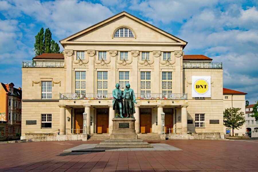Weimar: Scavenger Hunt Self-Guided Walking Tour - The Anna-Amalia-Library and the value of the information cards