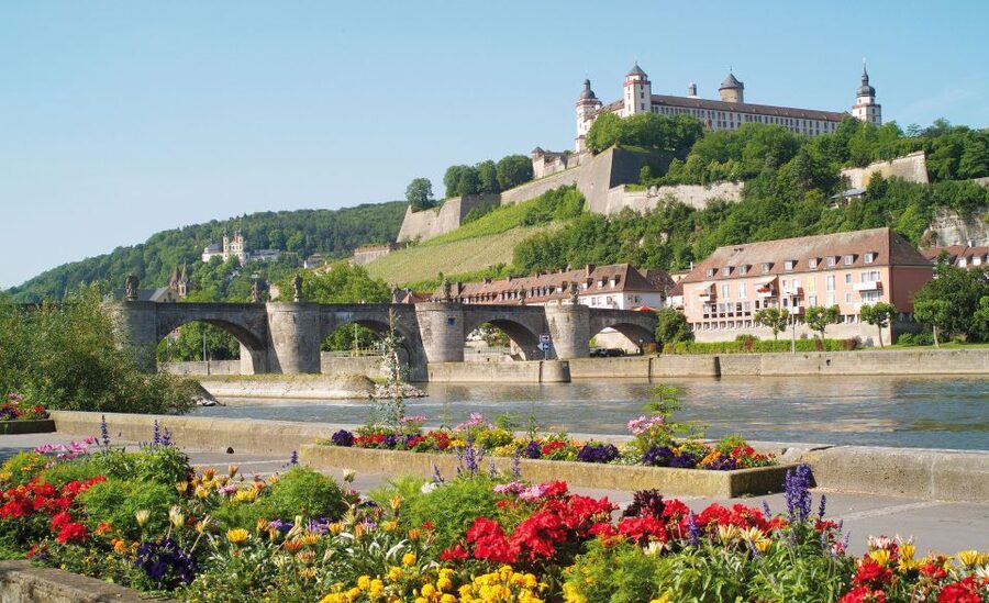 Würzburg: Guided Walking Tour - A compact walk through Würzburg’s historic center