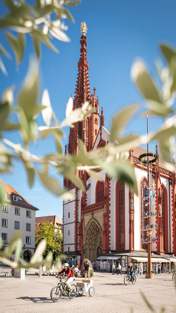 Würzburg: Guided Walking Tour - Starting at Falkenhaus and Market Square